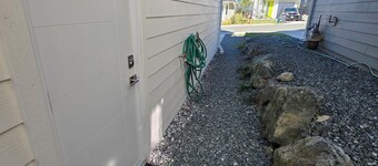 New Langford Suite near Lake & Mall | Free Parking