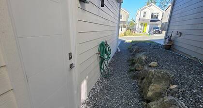 New Langford Suite near Lake & Mall | Free Parking