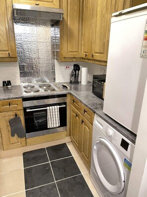 Private kitchen - Elegant & Cozy Downtown Flat
 (London)
