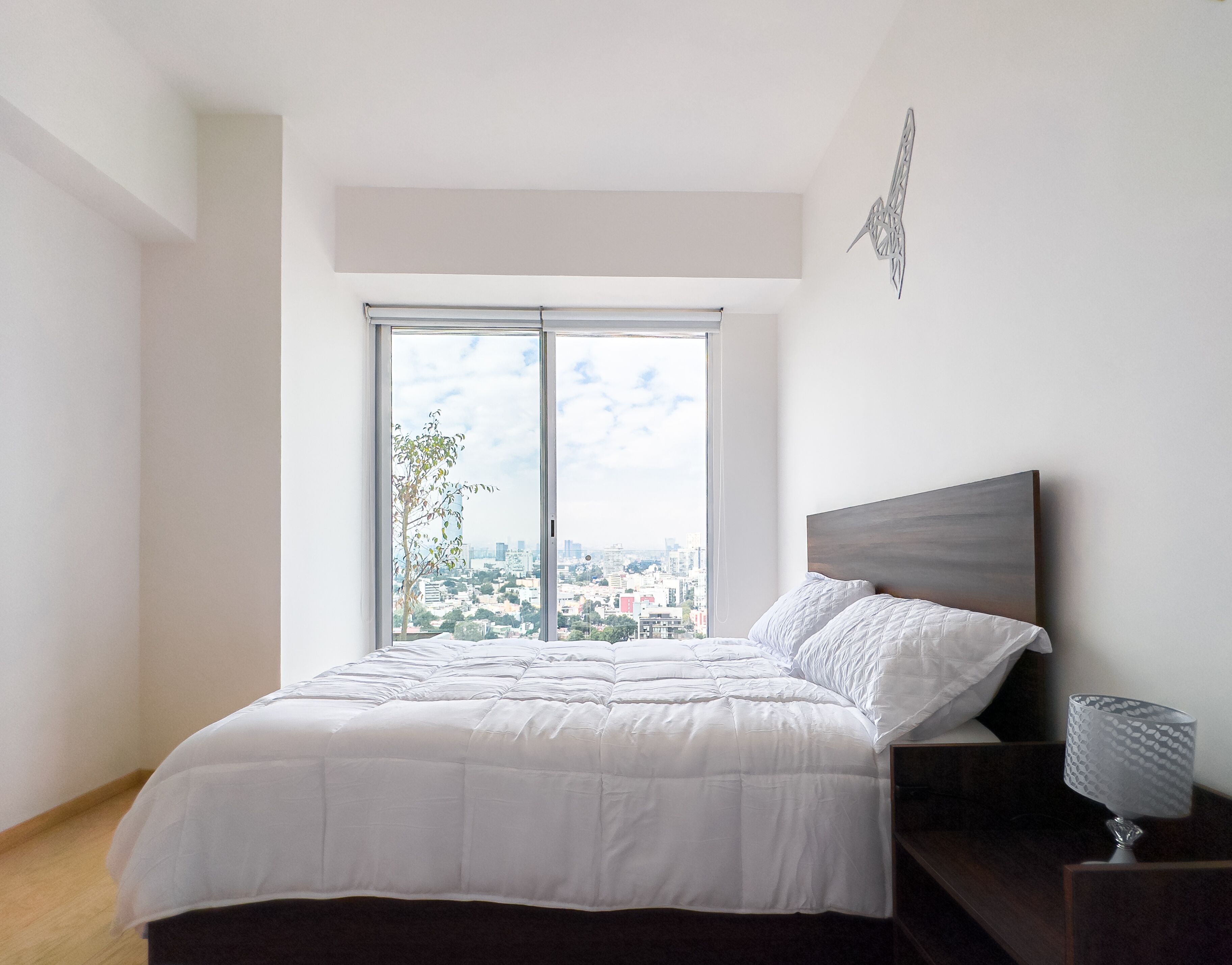 Departamento urbano | 2 habitaciones, ropa de cama de alta calidad y edredón 