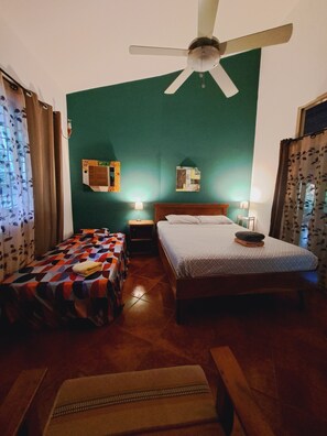 1 bedroom, WiFi, bed sheets - Guesthouse Casa Avi Fauna Master Room,5mn de la Belle Plage Ocotal (Ocotal)