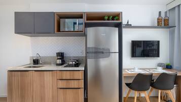 Apartment | Dapur peribadi | Peti sejuk, ketuhar gelombang mikro