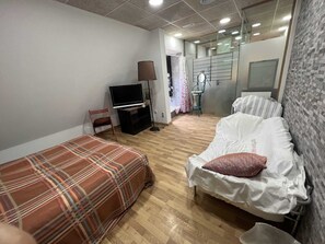 1 bedroom, free WiFi, bed sheets - Apartamento Luminoso en Zona Tranquila Cerca de Bcn, Teletrabajo Perfecto (Matadepera)