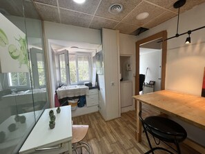 Interior - Apartamento Luminoso en Zona Tranquila Cerca de Bcn, Teletrabajo Perfecto (Matadepera)