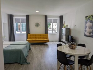 Comfort Studio, Multiple Beds - Tanoeiros Studios (Funchal)