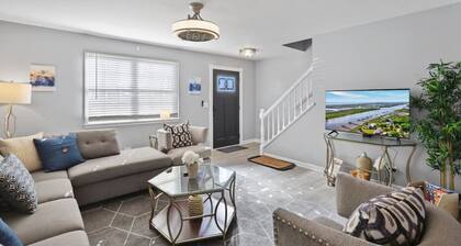 Minutes to Downtown Saint Charles, Cozy/Chic Home