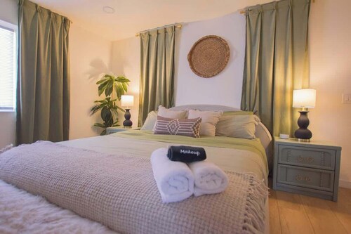 Bohemian ChiC SpaCation+Hotub+No Pet Fee!