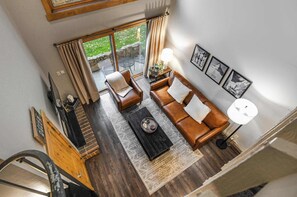 TV, fireplace, offices