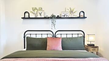 2 bedrooms, iron/ironing board, travel crib, free WiFi