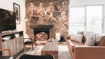 Een televisie en een kantoor