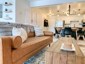 TV, offices - Modern Mountainside Chalet (Steamboat Springs)