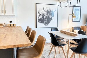 Dining - Modern Mountainside Chalet (Steamboat Springs)