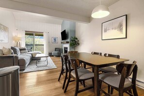 Interior - Lofted Mountain Lookout (Steamboat Springs)