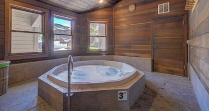 Rustic Ridgetop Retreat