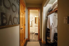 Interior - Hillside Haven (Steamboat Springs)