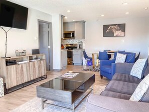 TV, fireplace - Steamboat Gondola Getaway (Steamboat Springs)