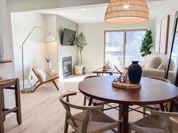 Interior - Alpine Escape Summary (Steamboat Springs)