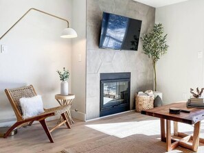 TV, fireplace, offices