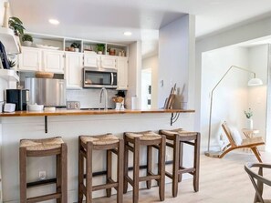 Cookware/dishes/utensils - Alpine Escape Summary (Steamboat Springs)