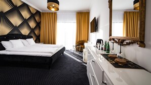 Rom – deluxe | Safe på rommet, skrivebord, lydisolert og strykejern/-brett