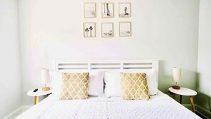 2 bedrooms, iron/ironing board, free WiFi, bed sheets