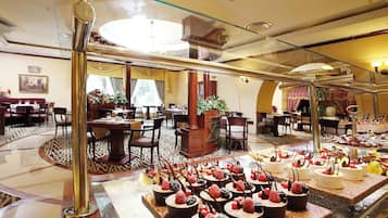 Room service – dining