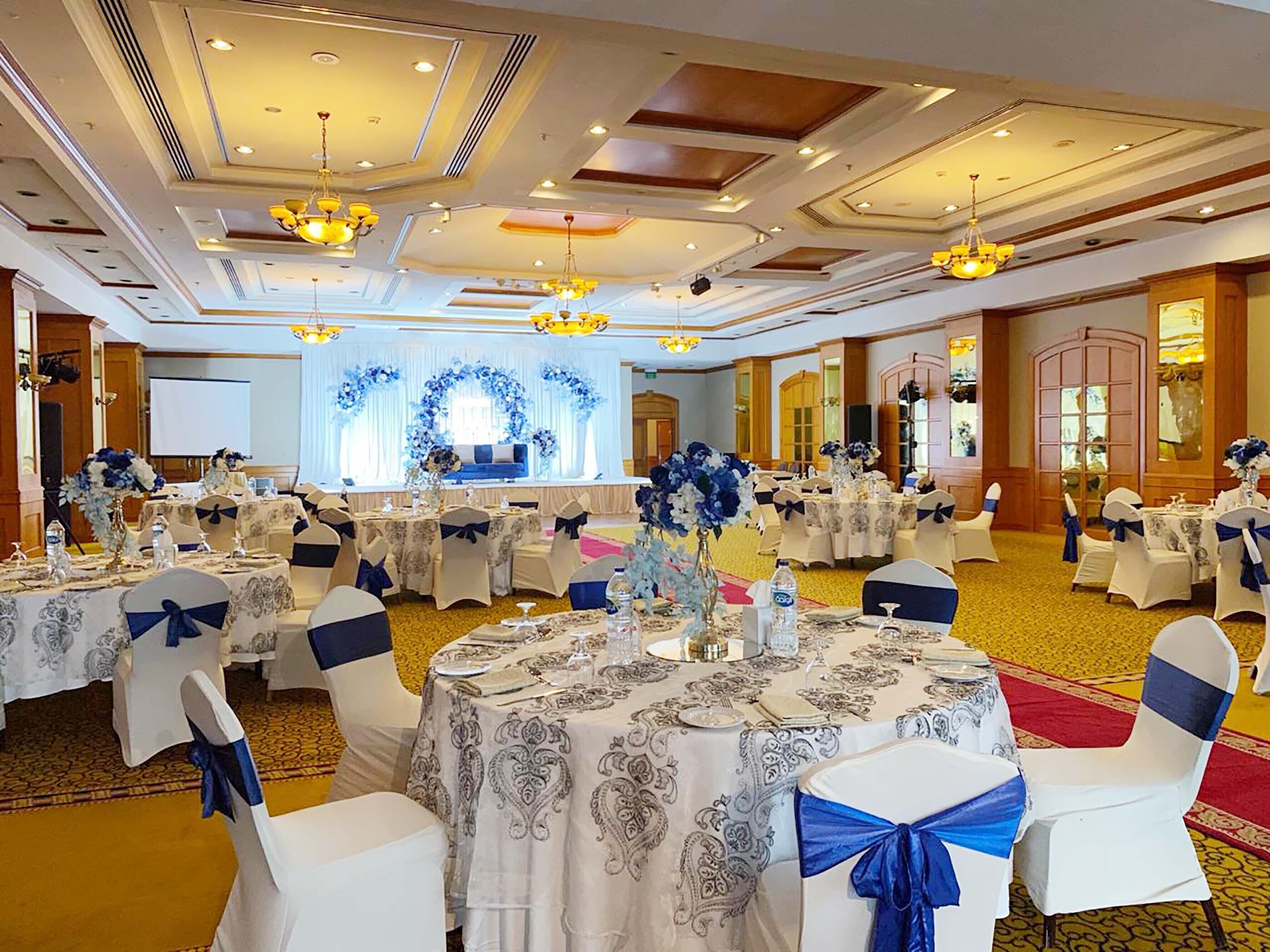 Photo - Knight Castle Hotel 