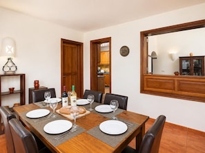 Dining - Villa Capricho - Three Bedroom Villa, Sleeps 6 (Montaña Roja)
