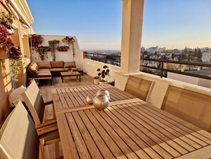 Outdoor dining - SR Penthouse Parque Olivar Torremolinos (Torremolinos)