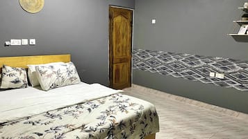 1 bedroom, iron/ironing board, free WiFi, bed sheets