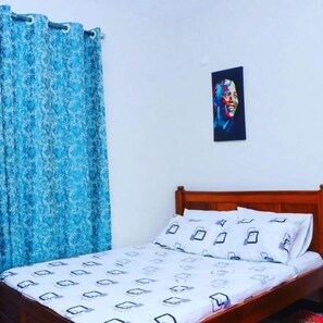 1 bedroom, iron/ironing board, WiFi, bed sheets - One Bedroom Apartment (Mombasa)