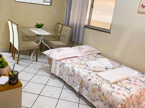 2 habitaciones, tabla de planchar con plancha y wifi gratis 