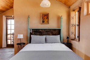 4 Schlafzimmer, Schreibtisch, Bügeleisen/Bügelbrett, Reisekinderbett