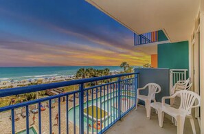 Property grounds - Oceanfront condo /2 bedrooms 2 baths/ Ocean Pearl in Myrtle Beach (Myrtle Beach)