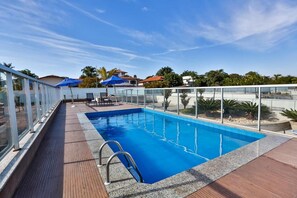 2 outdoor pools - Suites Pampulha Hotel (Belo Horizonte)