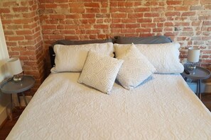 Fer et planche à repasser, Wi-Fi, draps fournis