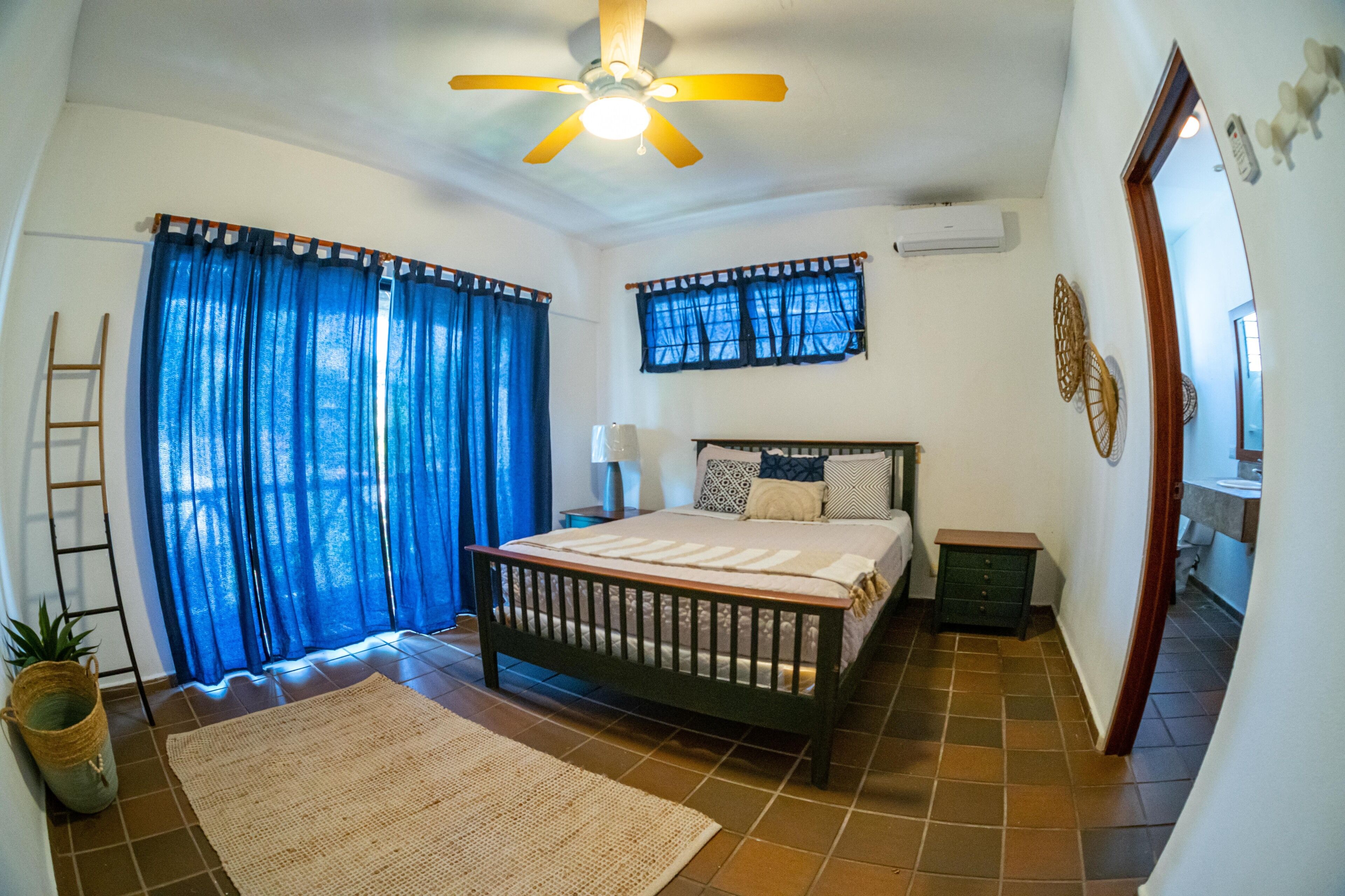 5 camere, culla da viaggio, Wi-Fi gratuito, lenzuola