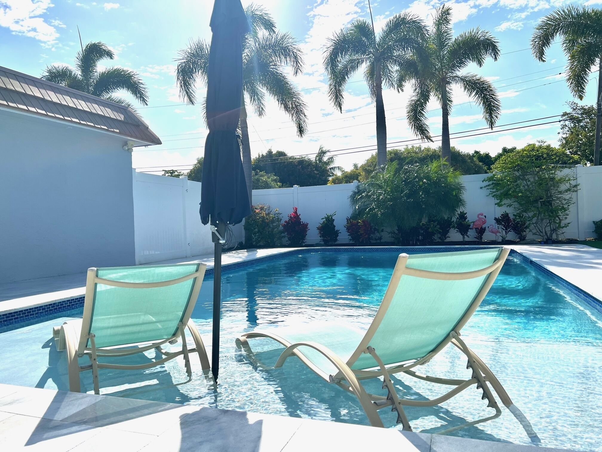 Waterfront Family Pool Home in Wilton Manors 3 Bd/2 Ba