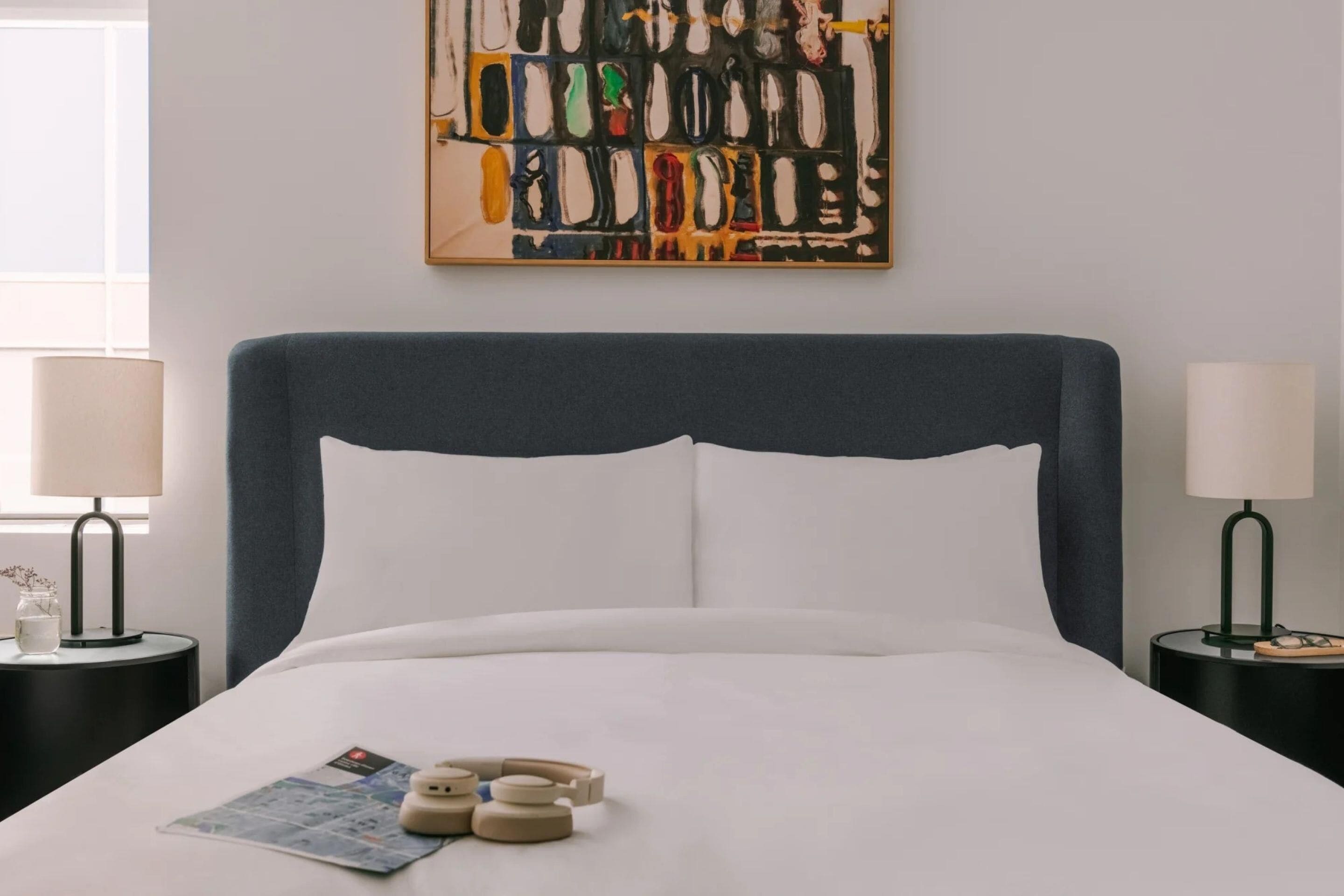 Standard Room, 1 Queen Bed, Non Smoking, Kitchen (Full Kitchen)