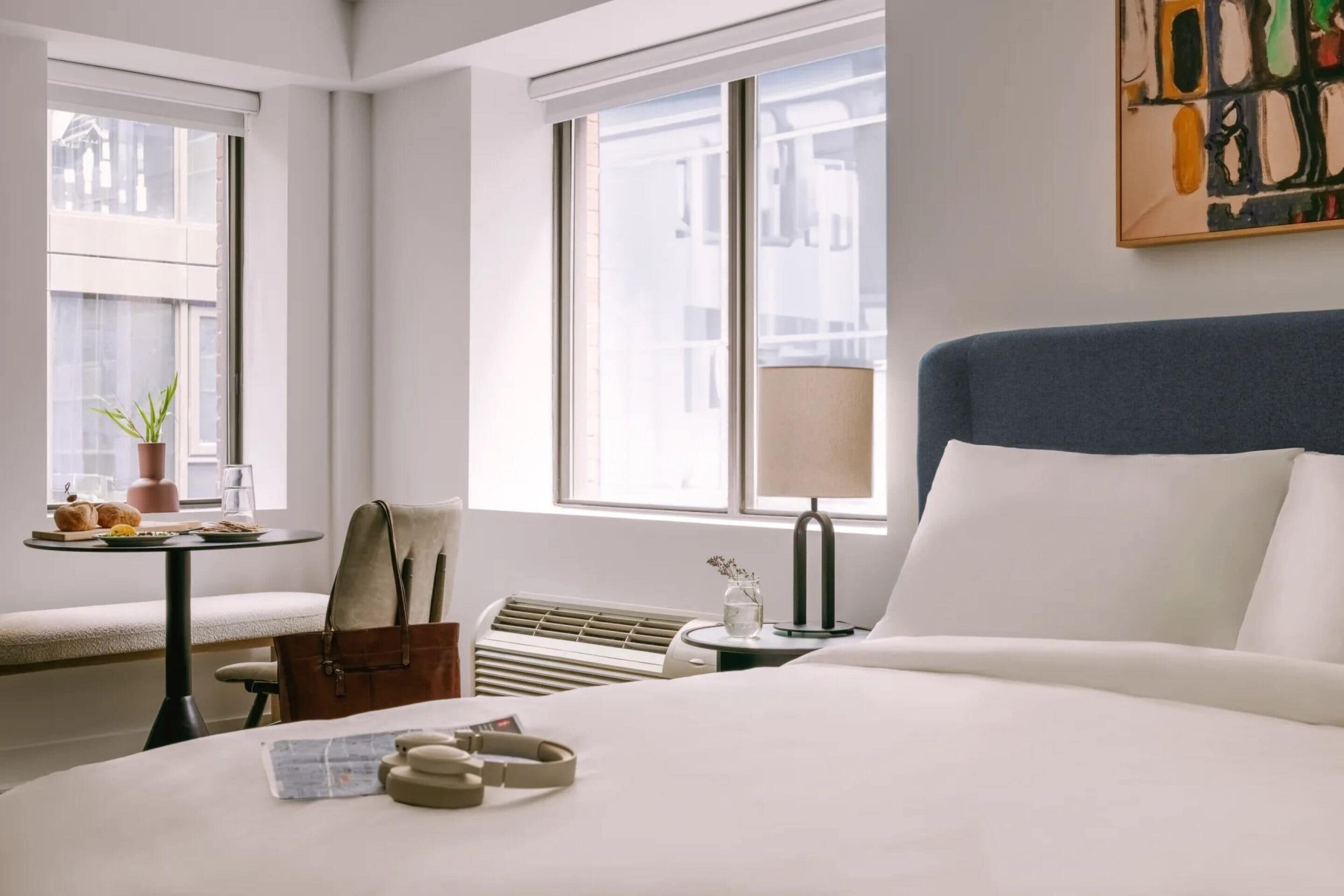 Standard Room, 1 King Bed, Non Smoking, Kitchen (Full Kitchen)