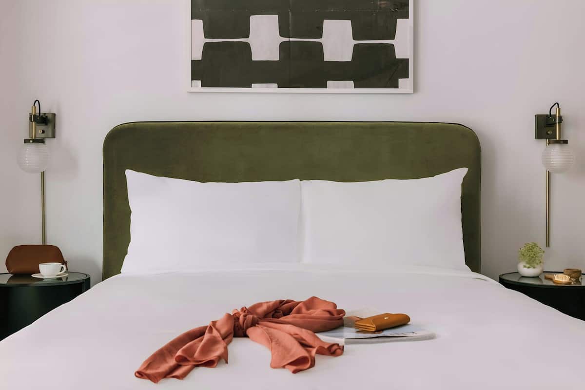 1 dormitori, decoració individual i mobiliari individual