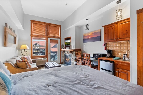 1 bedroom, desk, iron/ironing board, free WiFi