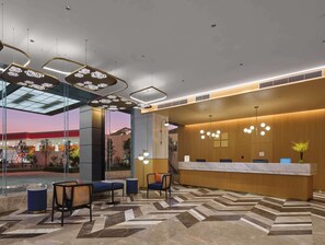 Reception - Hilton Garden Inn Kunming Dianchi (Kunming)