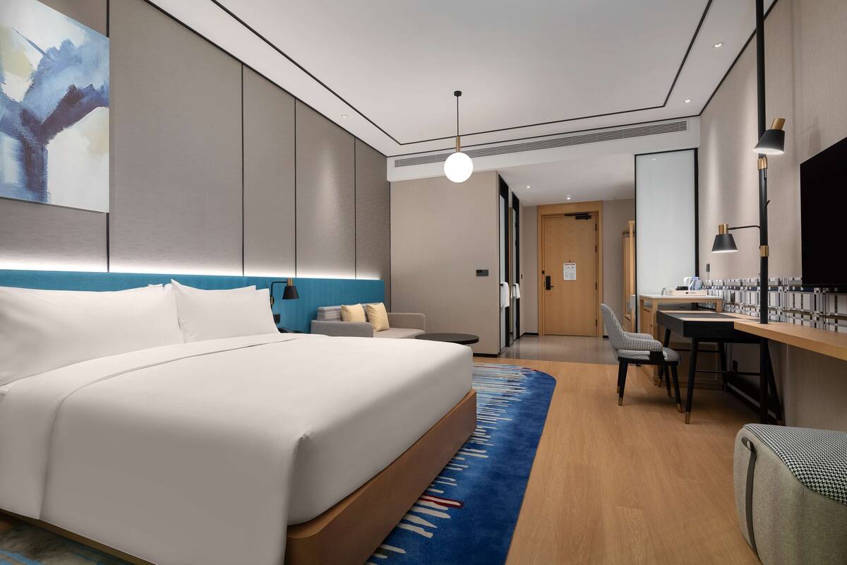 ห้องพัก, เตียงคิงไซส์ 1 เตียง | เครื่องนอนระดับพรีเมียม, เตียงเมมโมรีโฟม, มินิบาร์ฟรีบางอย่าง