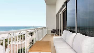 Superior-Zimmer, 1 King-Bett, Balkon, Meerseite | Ausblick vom Zimmer