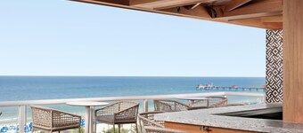 The Hiatus Clearwater Beach, Curio Collection By Hilton