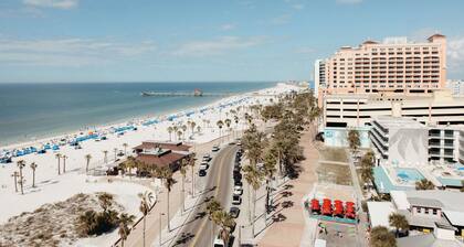 The Hiatus Clearwater Beach, Curio Collection By Hilton