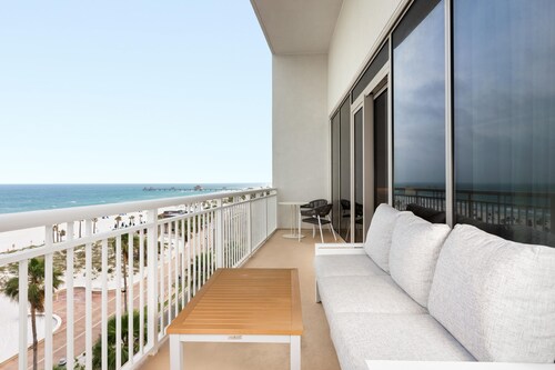 The Hiatus Clearwater Beach, Curio Collection By Hilton