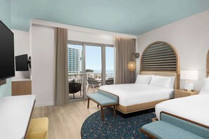 Egyptian cotton sheets, premium bedding, pillowtop beds, in-room safe - The Hiatus Clearwater Beach, Curio Collection By Hilton (Clearwater Beach)