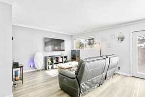 Smart TV, stereo